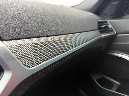 Used 2021 BMW 330i Sedan w/ M Sport Package RWD image 20