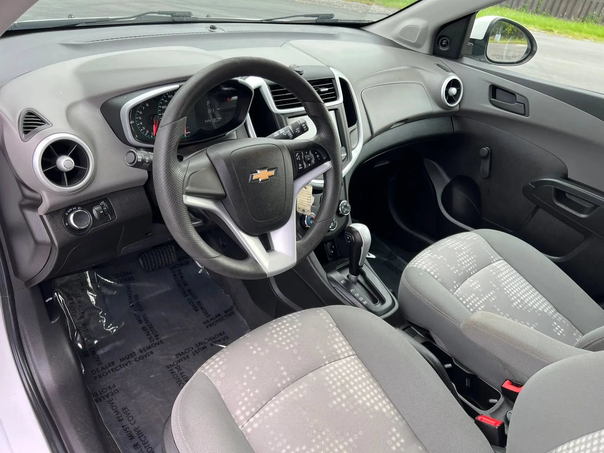 Used 2017 Chevrolet Sonic LT FWD image 15