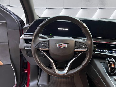 Used 2023 Cadillac Escalade ESV Premium Luxury image 13
