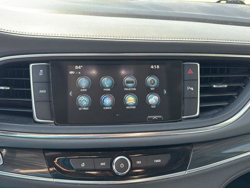 Used 2019 Buick Enclave Essence AWD/4WD image 18