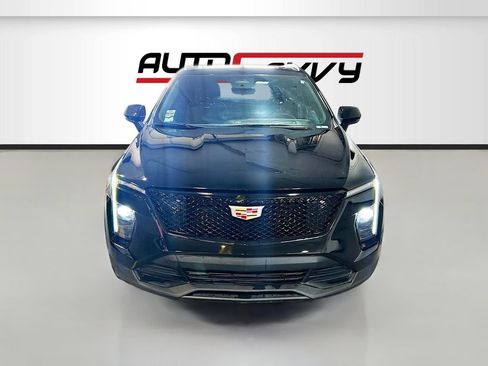 Used 2024 Cadillac XT4 Premium Luxury w/ Technology Package AWD/4WD image 2