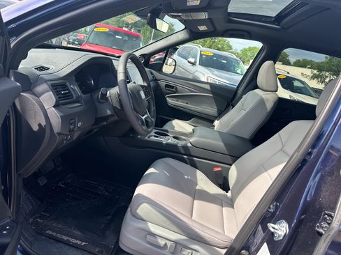 Used 2025 Honda Passport EX-L image 14