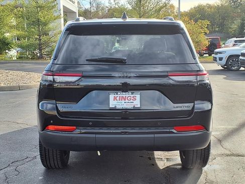 New 2025 Jeep Grand Cherokee Limited w/ Black Appearance Package AWD/4WD image 5