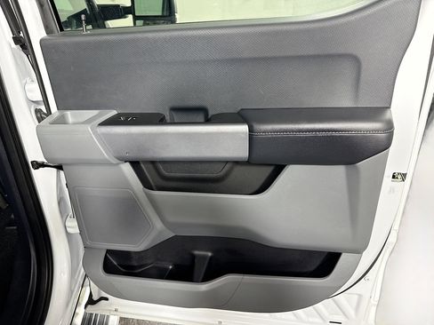 Used 2023 Ford F150 XLT w/ XTR Package image 26