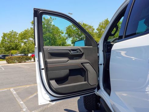 New 2025 GMC Sierra 1500 AT4 w/ AT4 Premium Package image 24