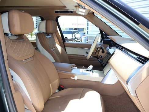 Certified 2025 Land Rover Range Rover SV AWD/4WD image 29