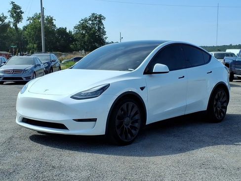 Used 2021 Tesla Model Y Performance AWD/4WD image 3
