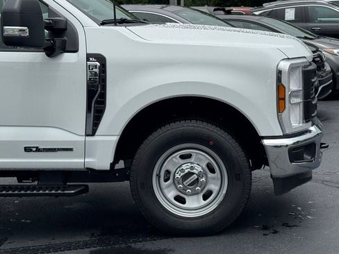 New 2025 Ford F350 XL w/ 360-Degree Camera Package RWD image 39