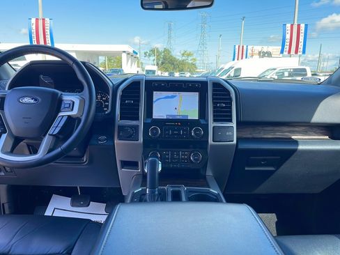 Certified 2020 Ford F150 Lariat image 29