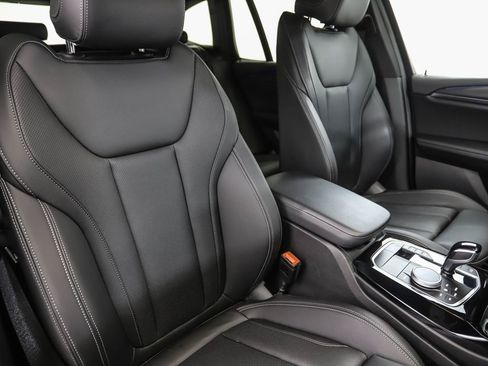 Certified 2024 BMW X3 xDrive30i w/ Premium Package image 32