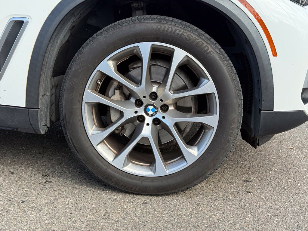 Used 2021 BMW X5 sDrive40i w/ Convenience Package RWD image 13