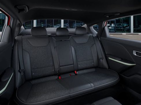 New 2025 Kia K4 GT-Line image 16