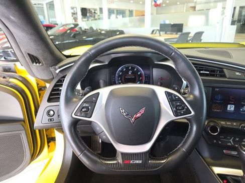 Used 2016 Chevrolet Corvette Z06 w/ 3LZ Preferred Equipment Group RWD image 16