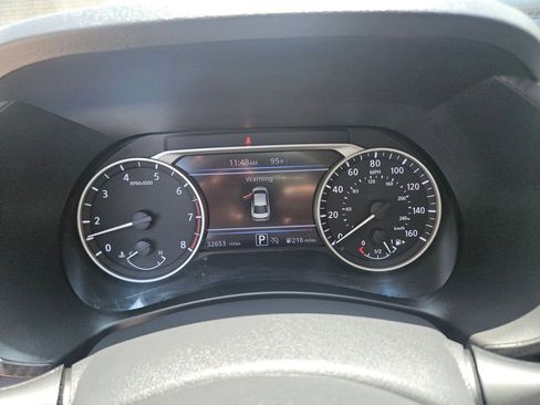 Used 2025 Nissan Sentra SV FWD image 19