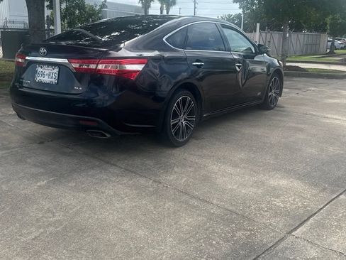 Used 2015 Toyota Avalon XLE Touring Sport Edition FWD image 4