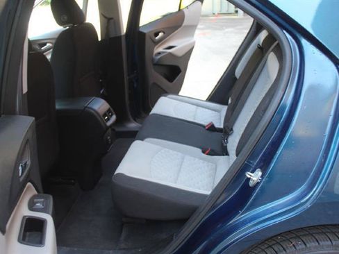 Used 2021 Chevrolet Equinox LT FWD image 9