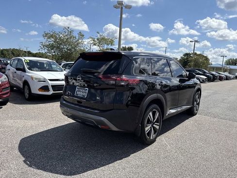 Certified 2023 Nissan Rogue SL w/ SL Premium Package FWD image 4