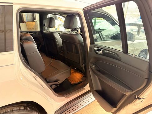 Used 2019 Mercedes-Benz GLS 450 4MATIC image 18