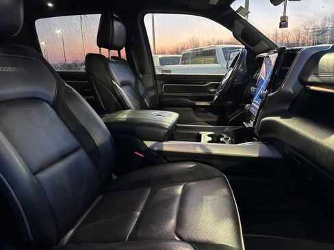 Used 2019 RAM 1500 Laramie image 11