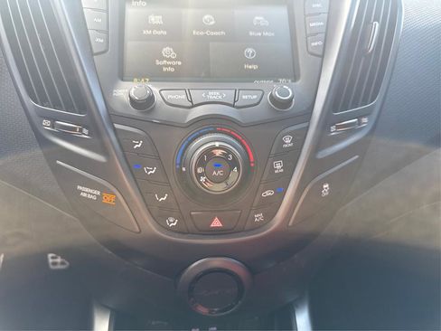 Used 2016 Hyundai Veloster Turbo R-Spec FWD image 19