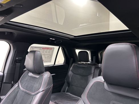 New 2026 Ford Explorer ST AWD/4WD image 27