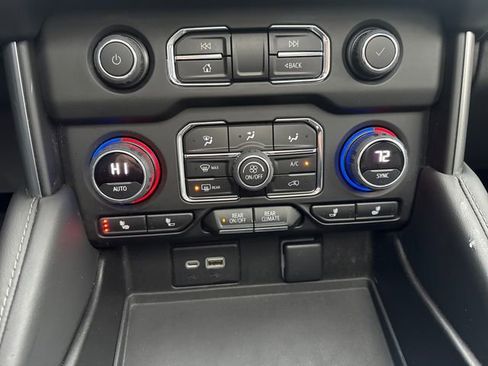 Certified 2023 Chevrolet Suburban LT image 22