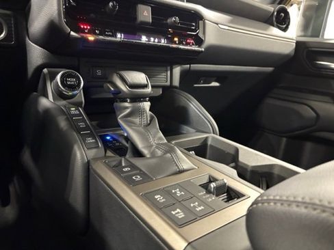 Used 2024 Toyota Land Cruiser Base image 20