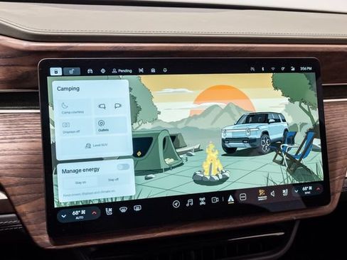Used 2023 Rivian R1S Launch Edition Quad AWD/4WD image 17