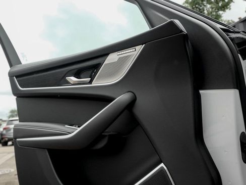 New 2026 Jaguar F-PACE R-Dynamic S image 11