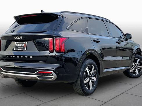 Used 2022 Kia Sorento S FWD image 13