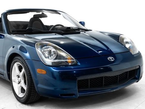 Used 2001 Toyota MR2 image 16