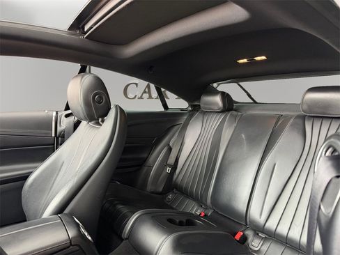 Used 2018 Mercedes-Benz E 400 Coupe image 13