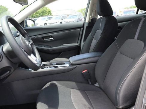 Used 2025 Nissan Sentra SV w/ Trunk Package FWD image 13