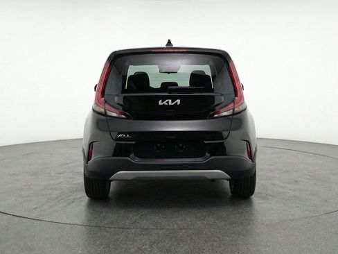 Used 2025 Kia Soul LX w/ LX Technology Package FWD image 7