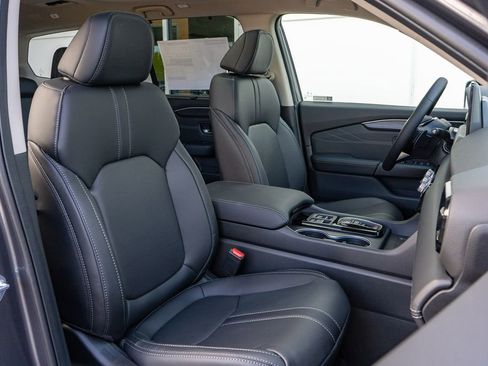 New 2026 Honda Pilot Touring image 18