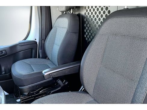 Used 2025 RAM ProMaster 2500 w/ U-Haul Equipment Group FWD image 22