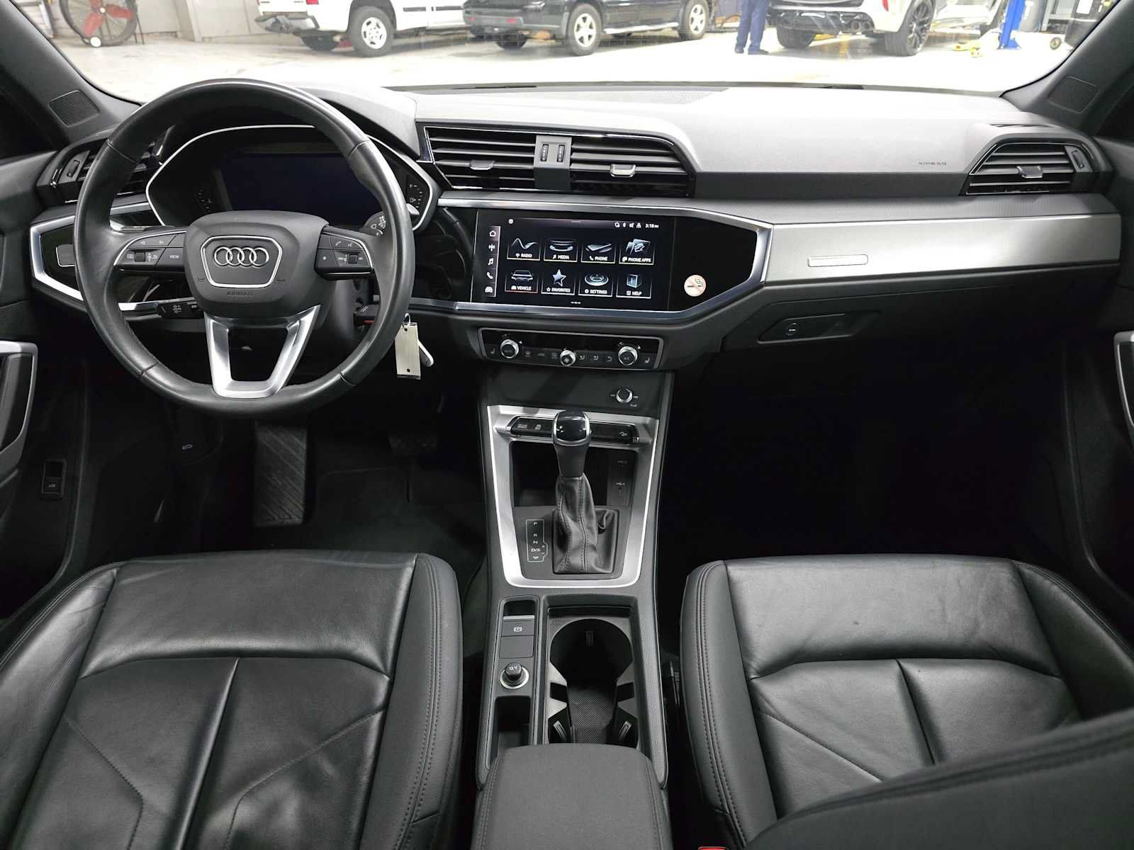 Used 2025 Audi Q3 2.0T Premium AWD/4WD image 18