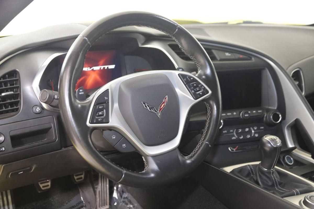 Used 2015 Chevrolet Corvette Stingray Coupe w/ ZF1 Appearance Package RWD image 6