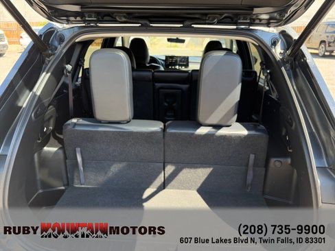 Used 2025 Mitsubishi Outlander SE AWD/4WD image 26