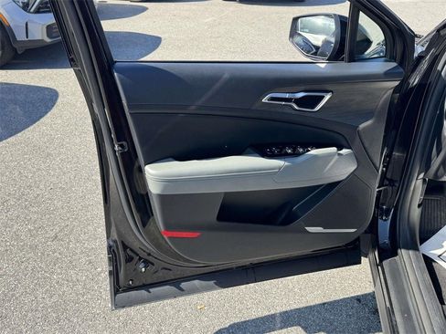 Used 2023 Kia Sportage X-Line image 16