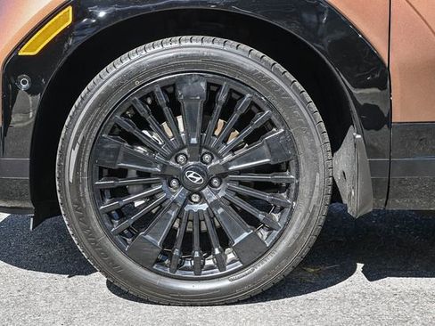 Certified 2025 Hyundai Santa Fe Calligraphy image 10