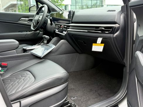 New 2026 Kia Sportage X-Line w/ X-Line Technology Package image 10