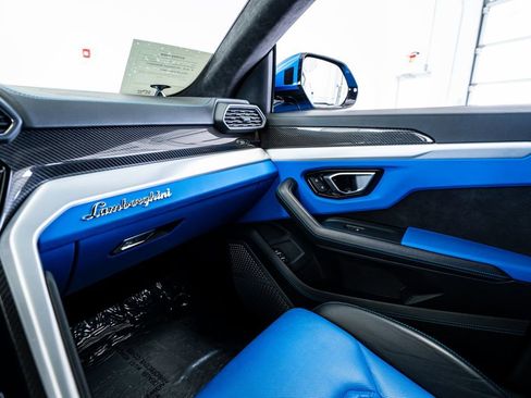 Used 2020 Lamborghini Urus image 60