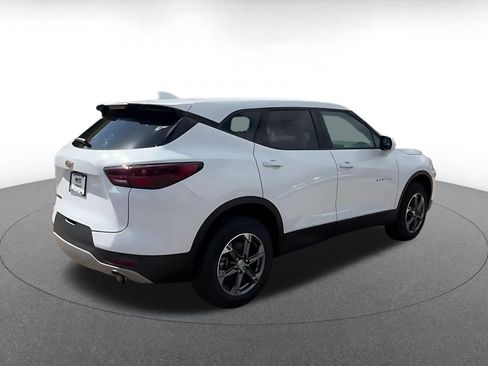 Used 2026 Chevrolet Blazer LT FWD image 13