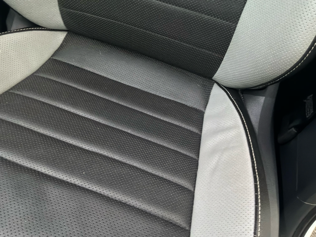 Used 2023 Volkswagen Taos SEL AWD/4WD image 26