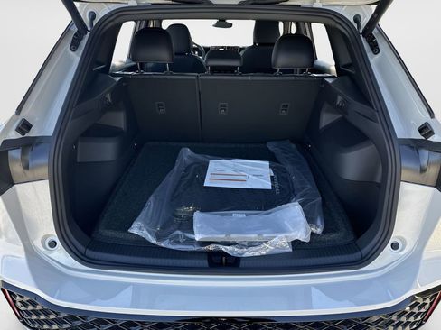 New 2026 Volkswagen Tiguan SE R-Line image 24