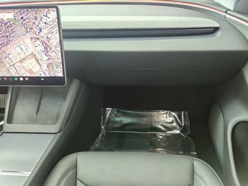 Used 2025 Tesla Model 3 Long Range image 35