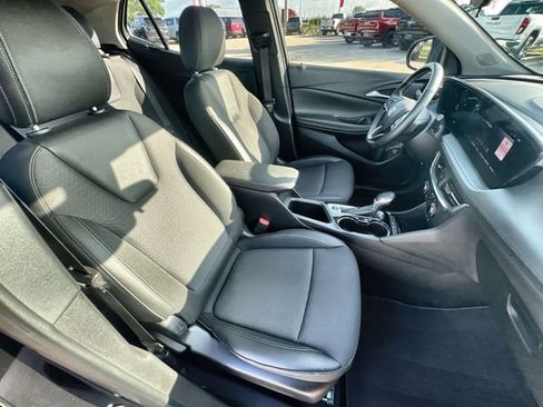 Used 2025 Buick Encore GX Preferred w/ Comfort Package FWD image 27