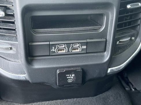 Used 2020 RAM 1500 Big Horn AWD/4WD image 18