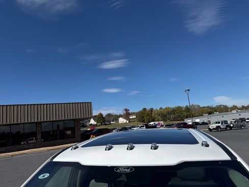 Used 2025 Ford F350 Platinum w/ Platinum Plus Package image 9